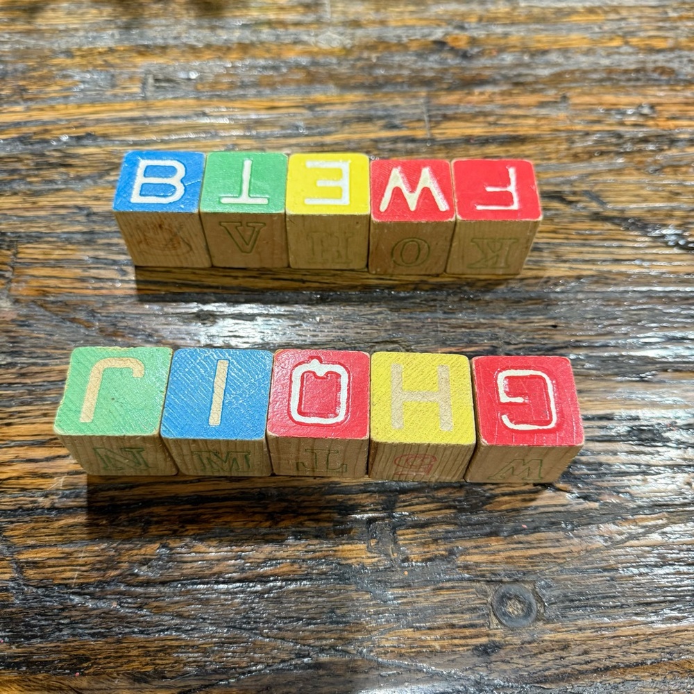 Disney Colorful Wooden Alphabet Blocks for Kids Lot of 10 Disneyland Collectible - Picture 6 of 8